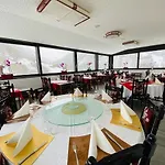 Qi-lin Restaurant
