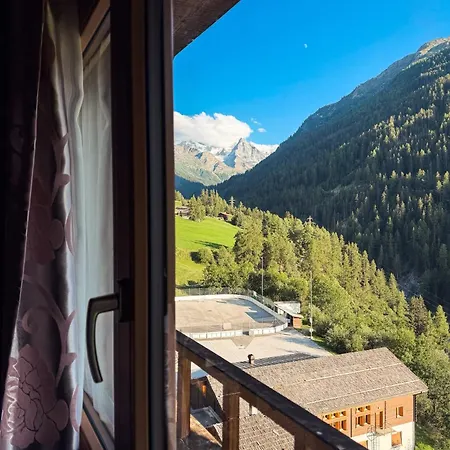 Le Refuge Restaurant Hotel Ayer