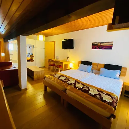 Le Refuge Restaurant Hotel *