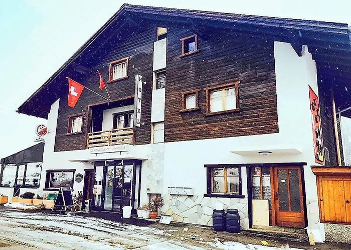 Qi-lin Restaurant Hotel *