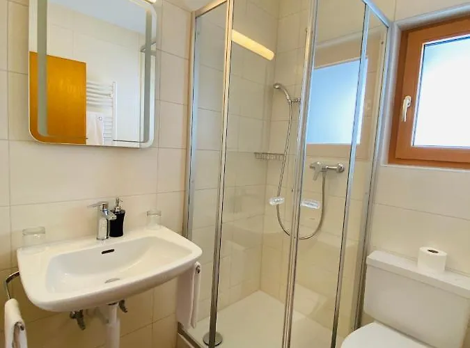 Hotel Qi-lin Restaurant *