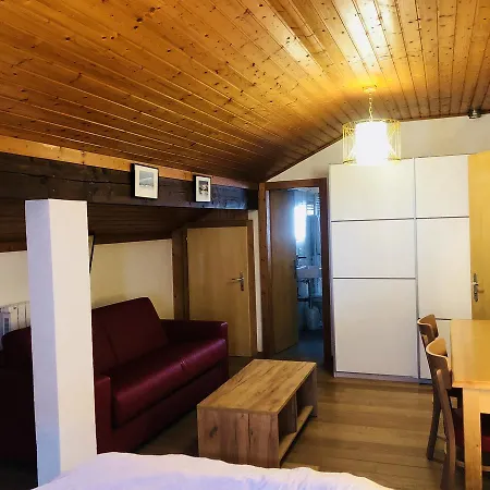 Qi-lin Restaurant Hotel *