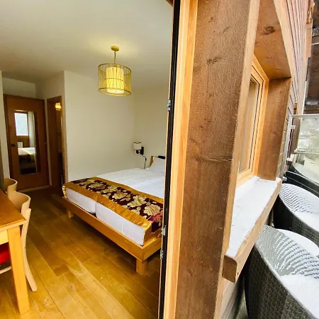 Qi-lin Restaurant * Ayer