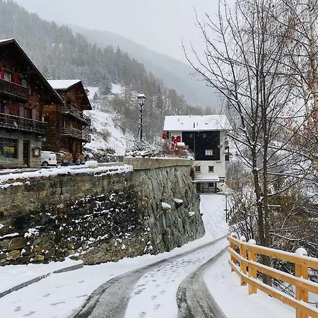 Qi-lin Restaurant Hotel